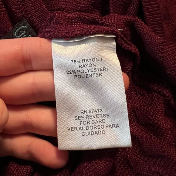 NWT! Gabby Skye v neck knitted maroon dress - Picture 6 of 12